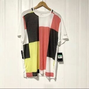 Nike Dri-FIT training shirt Men’s size XL